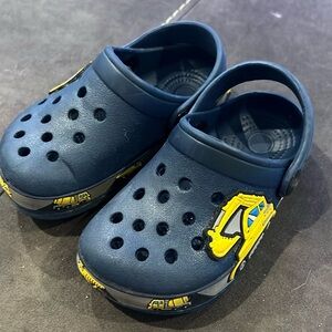 Size 10 navy construction vehicle clogs